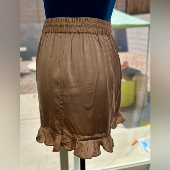 EUC Zimmermann Nude Silk Flutter Shorts - Picture 12 of 17